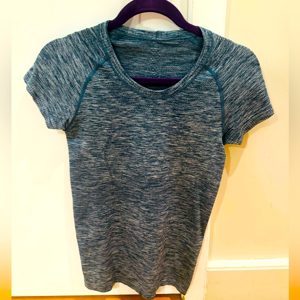 Lululemon top